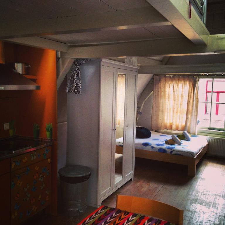 The Blue Sheep Bed & Breakfast Ámsterdam Habitación foto