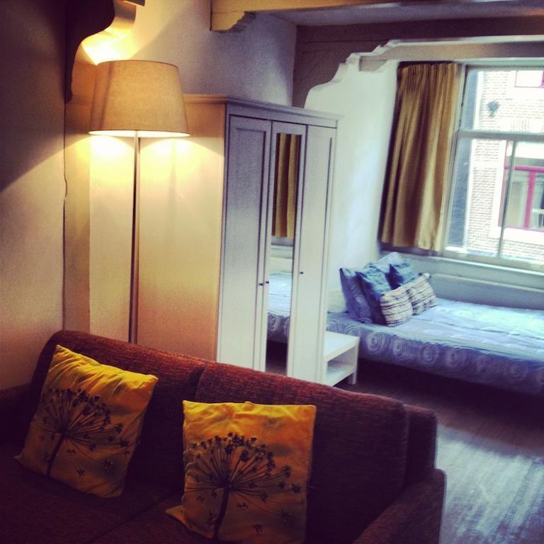 The Blue Sheep Bed & Breakfast Ámsterdam Habitación foto